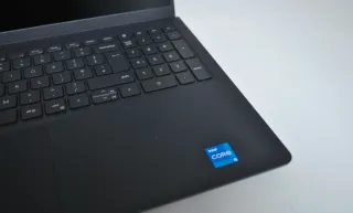 Dell Vostro 3510 - Portátil Ligero