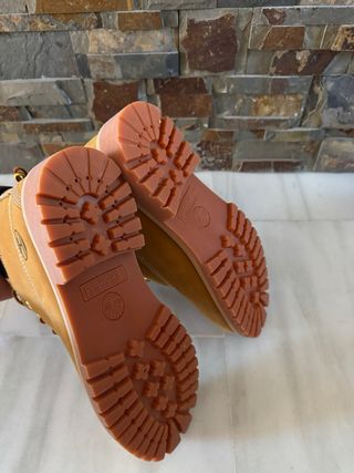 Botas Timberland Marrones y Rosas