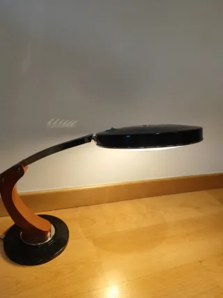 LAMPARA DE MESA  modelo presidente fase maof