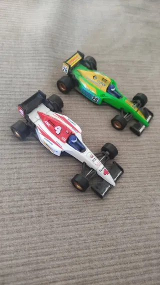 2 Coches de Carreras Escala 1:36