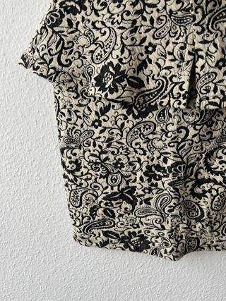 Falda Bershka volante y estampado