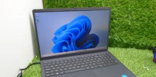 Portátil Dell Vostro 3510 Core i7 Negro