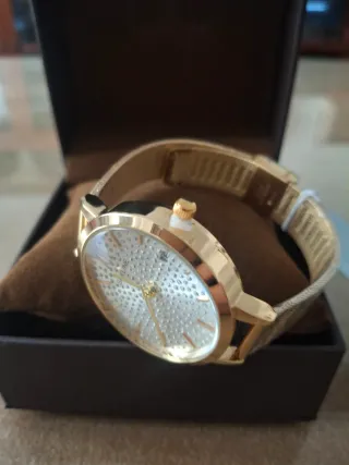 Reloj SKYLINE Dorado y Blanco