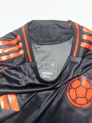 Camisa Adidas Negra y Roja