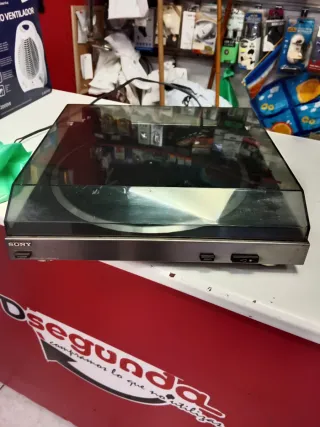 Tocadiscos Sony Plata y Negro