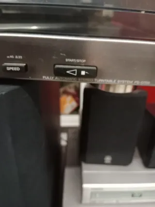 Tocadiscos Sony Plata y Negro