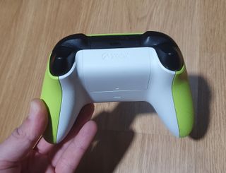 Mando Xbox Series Electric Volt