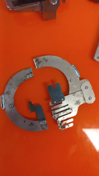 Piezas Máquina Coser Antigua Metal