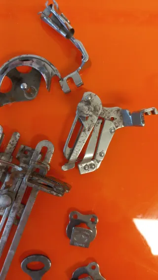 Piezas Máquina Coser Antigua Metal