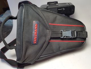 Canon T70 con objetivo Soligor 28-200mm