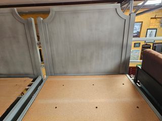 Camas robustas com estrado - 2 unidades