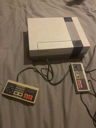 Nintendo NES Consola con 2 Mandos no hago envio