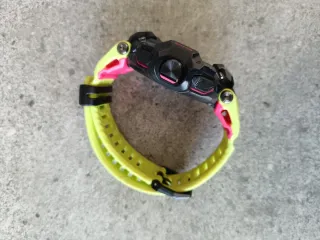 Original!! GBD-H2000-1A9ER GPS Smartwatch