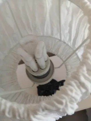 Lámpara de mesa negra