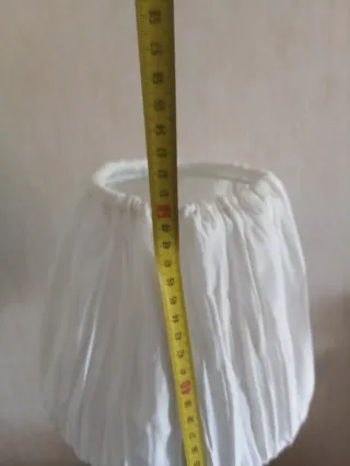 Lámpara de mesa negra