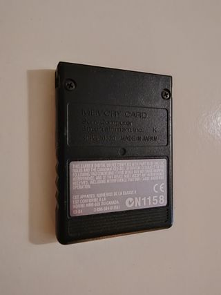 PlayStation 2 Sony + memory card senza accessori