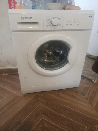 Lavadora Infiniton Blanca