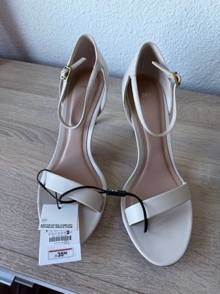 Sandalias Zara Beige Talla 41