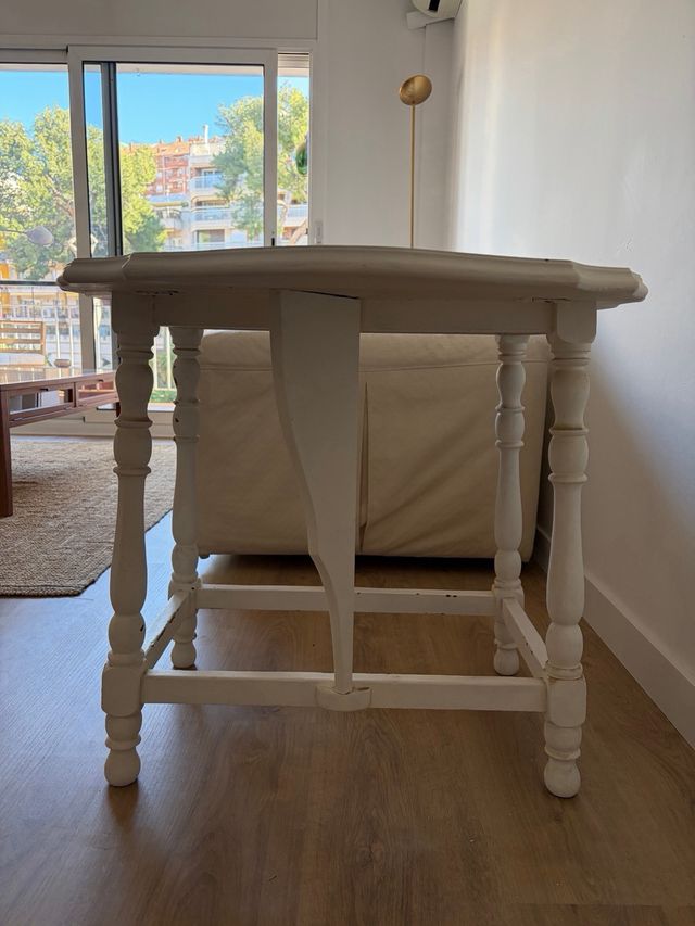 Mesa de madera para restaurar