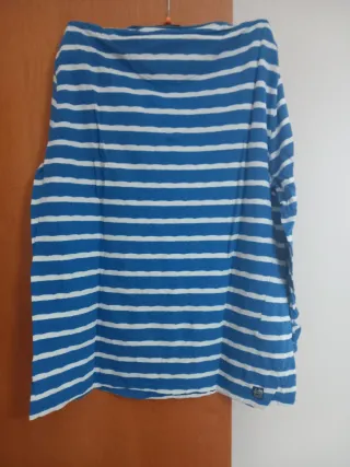 Camiseta Pull & Bear rayas azul y blanco