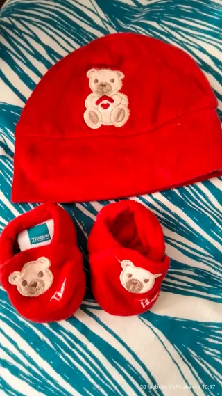 Cappellino e scarpine neonato Thun