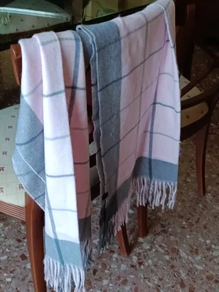 Maxi bufanda/chal rosa y gris