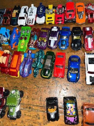 Macchinine Hot Wheels 1€ al pezzo