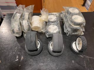 Lote Neumáticos Buggy 1/10 2WD Schumacher