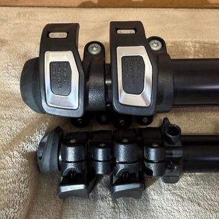 Trípode profesional Manfrotto serie 055