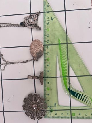 Lote bisutería plata: collar, colgante, anillo