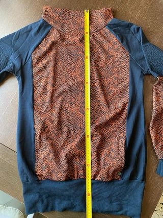 Sudadera La Gata Maula Naranja y Negra