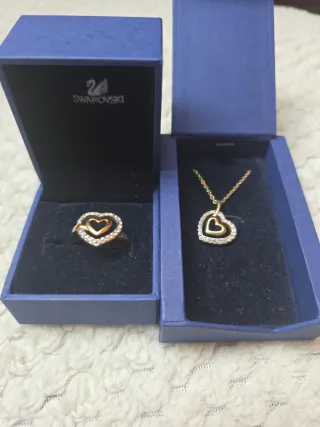 Juego Swarovski Corazón Dorado y Plateado