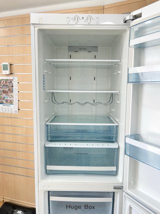 FRIGORÍFICO BLANCO DE 188CM MARCA HAIER. SEMINUEVO