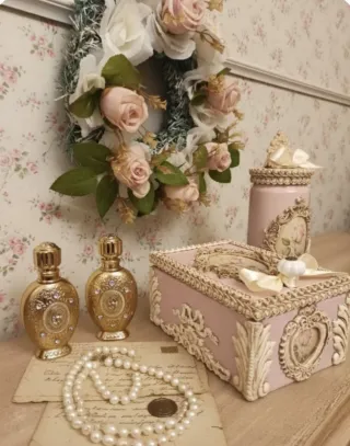 Joyero y frasco de almacenaje vintage