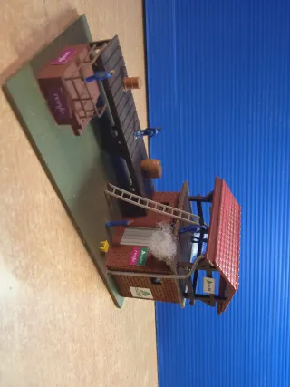 Muelle Carga ADIF Renfe Escala N + Locomotora