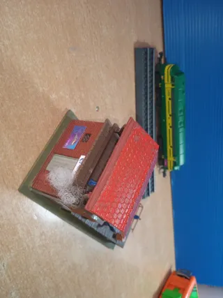 Muelle Carga ADIF Renfe Escala N + Locomotora