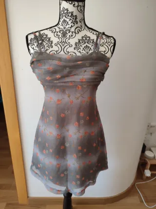 Vestido mini floral vintage