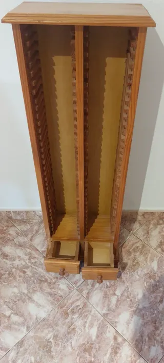 Mueble para CD madera