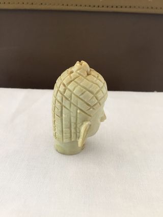 Incensario in pietra beige e marrone