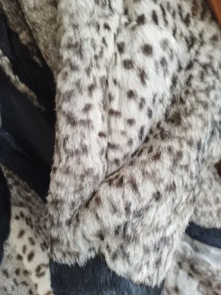 Abrigo Piel Conejo Animal Print Talla M/L