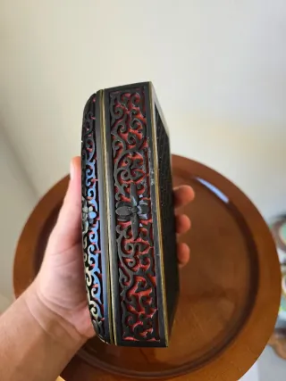 Caja china laca cinabrio flores