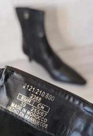 Botines de piel negros de tacón