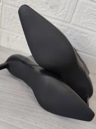 Botines de piel negros de tacón