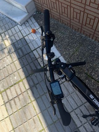 Bicicleta Eléctrica Negra