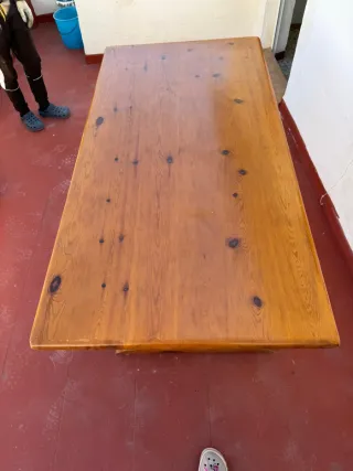 Mesa de madera maciza rústica