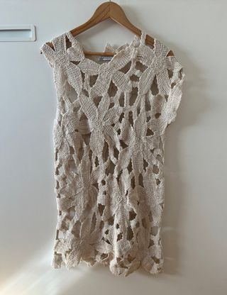 Vestido de playa tejido beige