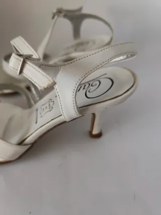 Sandalias de chica N°36 de Carro.