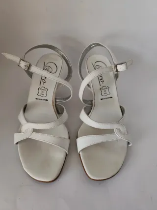 Sandalias de chica N°36 de Carro.