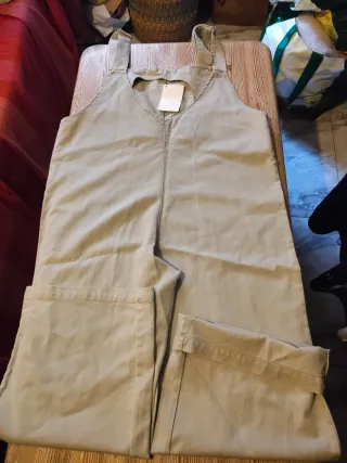 Mono vaquero Zara caqui mujer