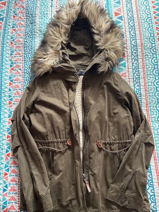 Parka Zara desmontable verde militar T.XS